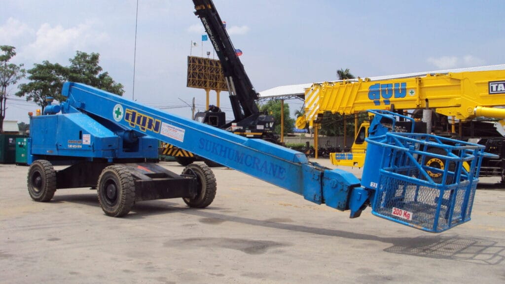 รถกระเช้าบูมลิฟท์ TADANO ล้อยาง ให้เช่า สุขุมคอนสตรัคชั่น