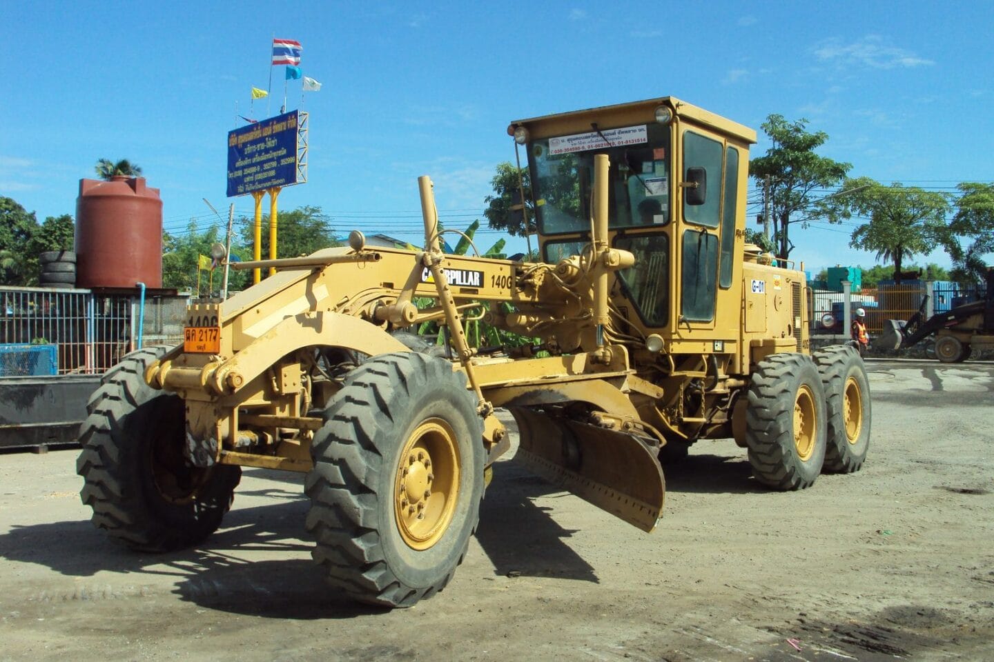 รถเกรดเดอร์ CAT 140G ให้เช่า สุขุมคอนสตรัคชั่น